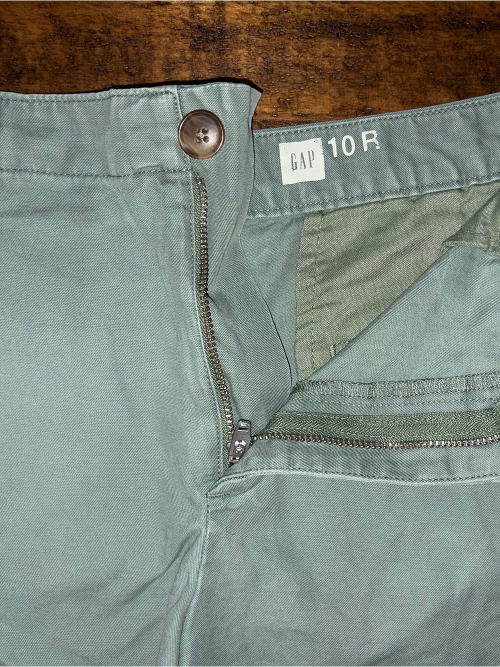 GAP Women’s Sage Green Flat-Front Cotton Shorts